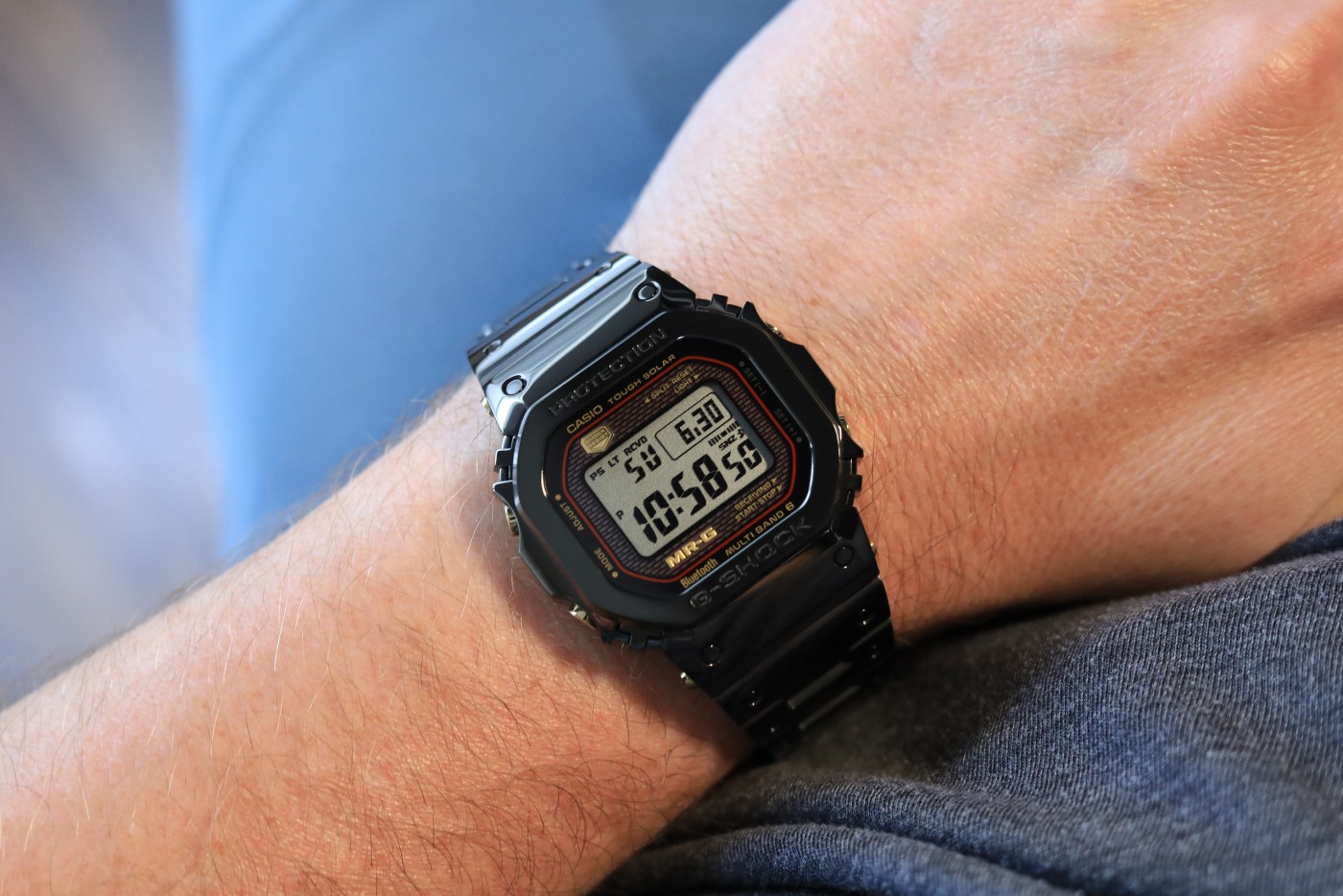 2022 MR-G Black Titanium MRGB5000B wristshot