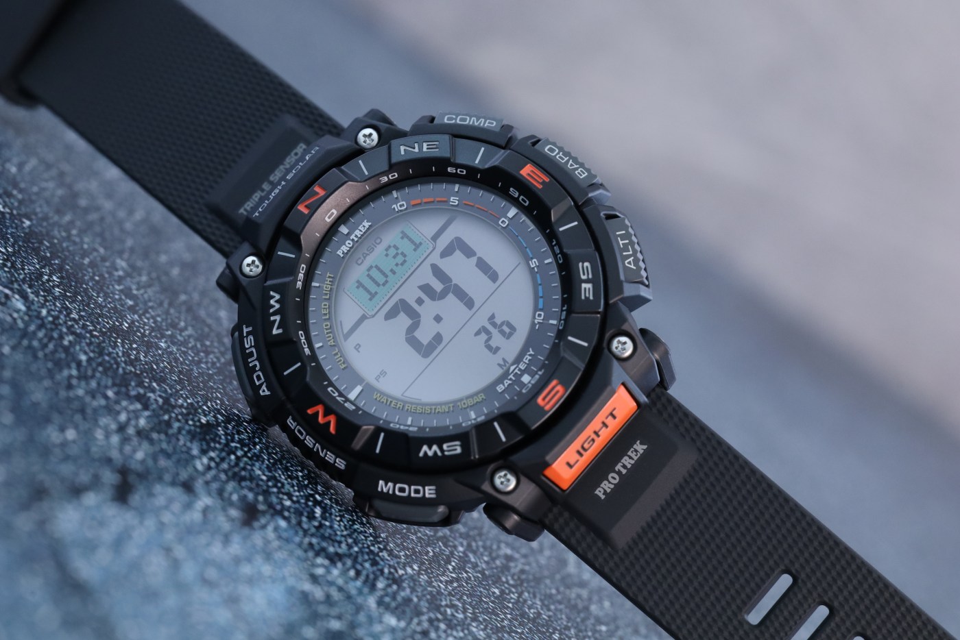 Casio Pro Trek PRG340 1 side angled