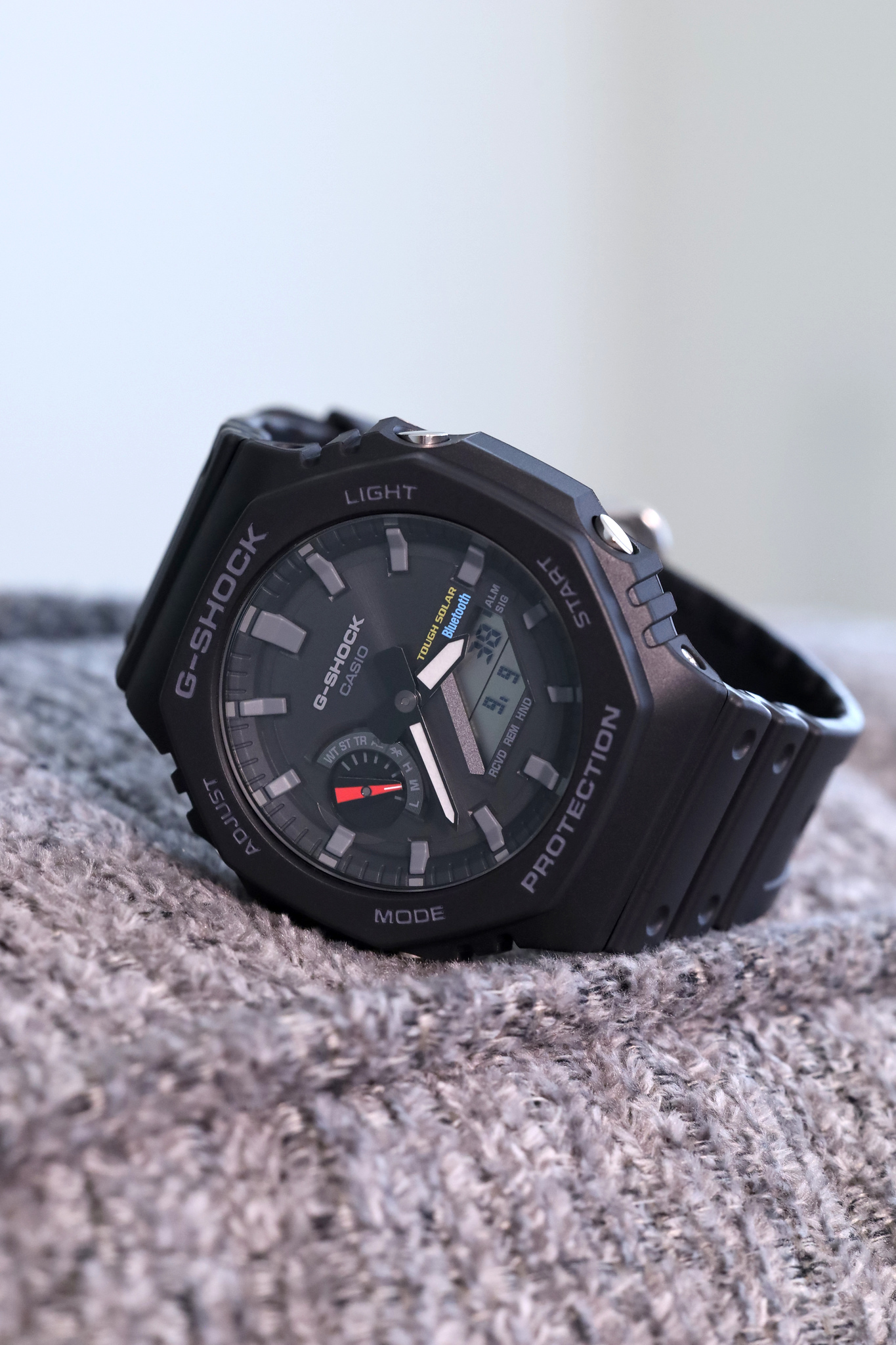 G-Shock GA-B2100 "CasiOak" side