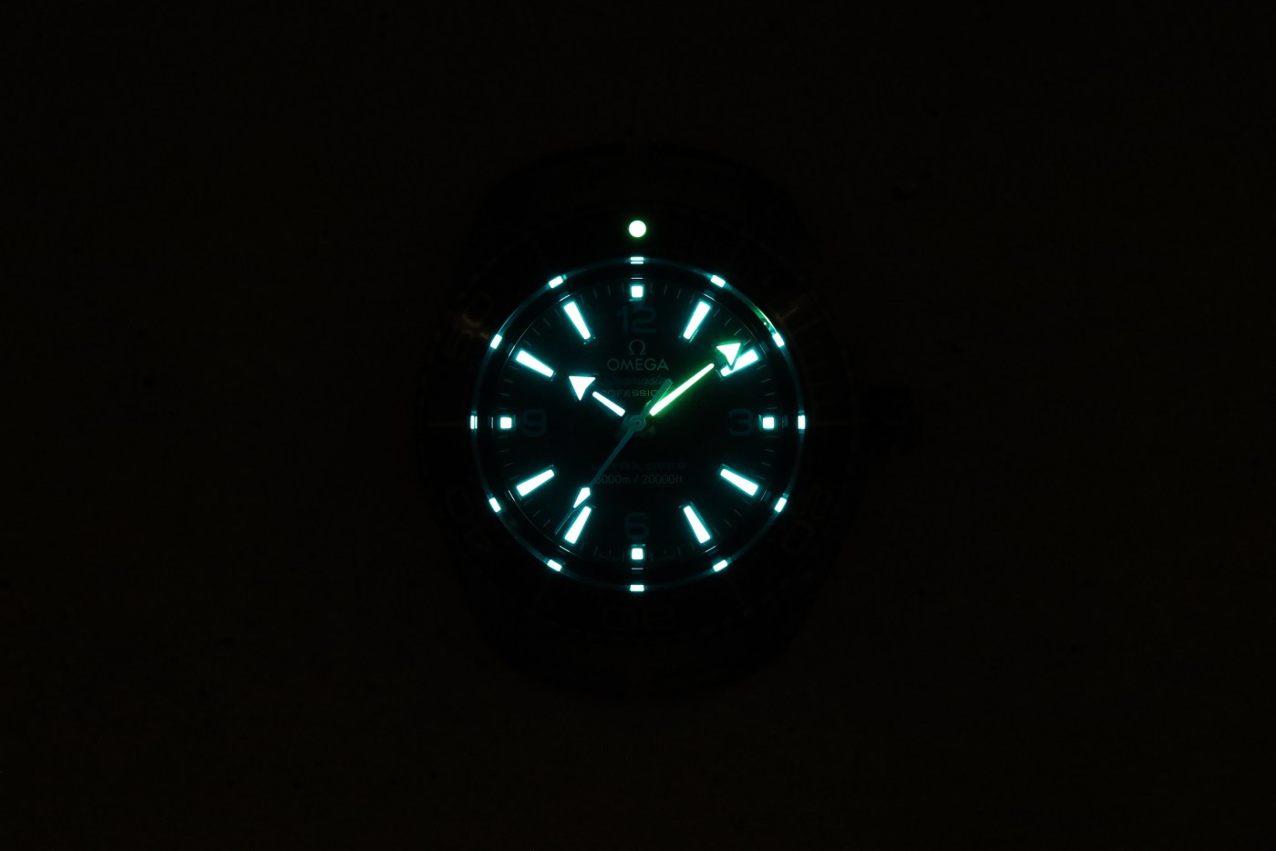 Omega Seamaster Planet Ocean 6000M Ultra Deep lumeshot