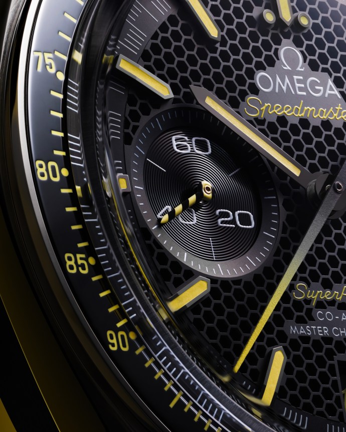 Omega Speedmaster Super Racing 329.30.44.51.01.003 close-up